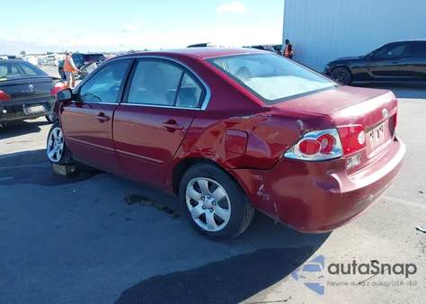 2007 Kia Optima Lx z USA, uszkodzony, nr VIN KNAGE123075124762